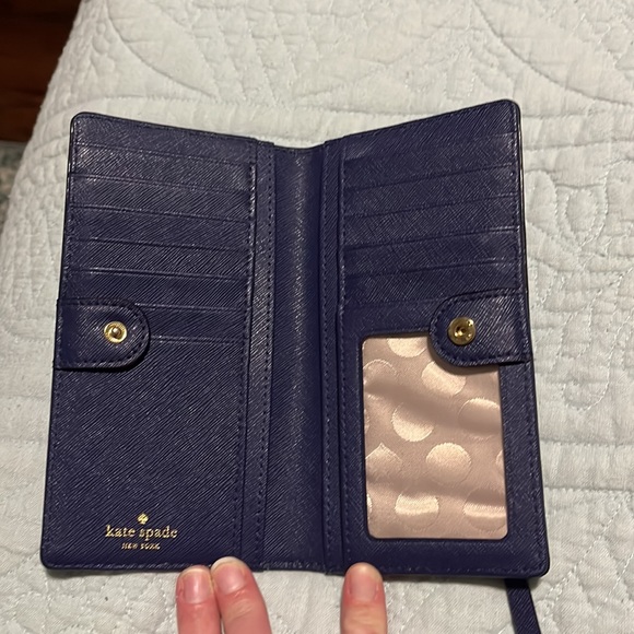 Wallet - Picture 2 of 5